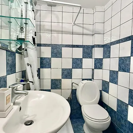 شقة Azure كالاماتا